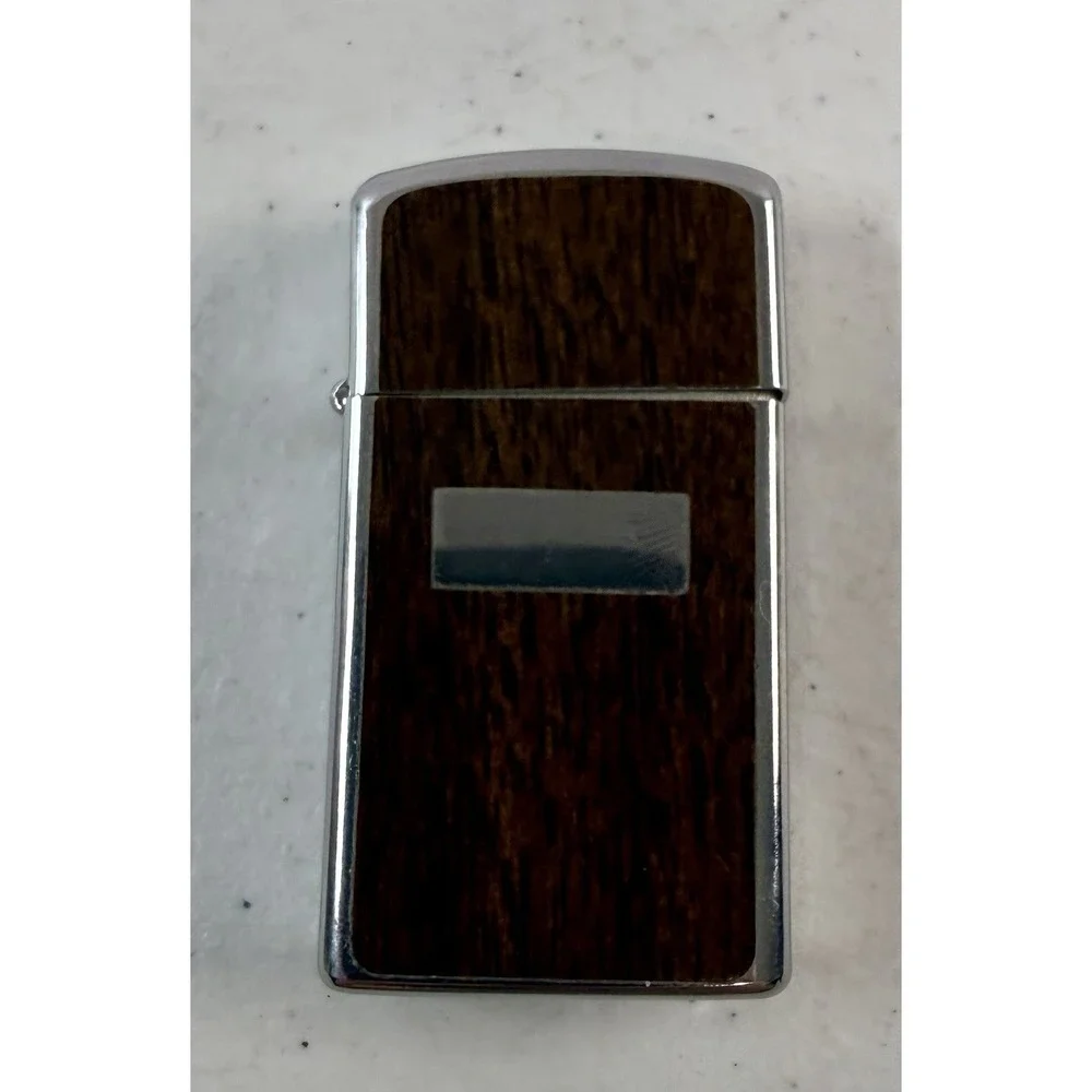 Vintage 1978 Zippo Wood Grain Chrome Lighter Untested Slim